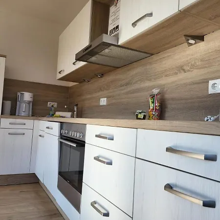 Ferienhaeuser Huehnergott Und Kranichnest, Sauna, Kamin Und Garten