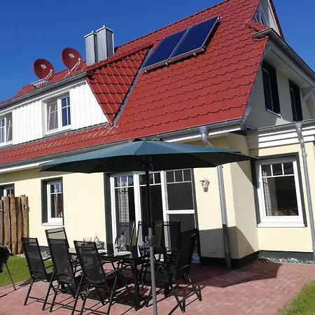 Ferienhaeuser Huehnergott Und Kranichnest, Sauna, Kamin Und Garten