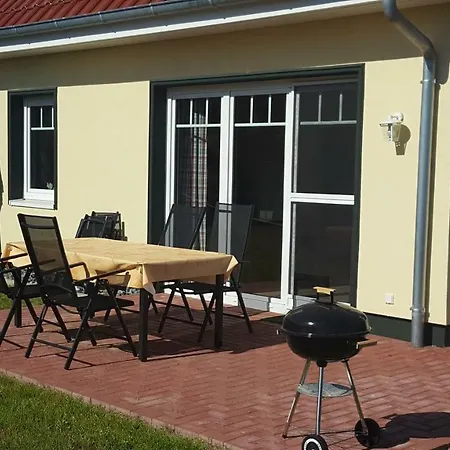 Ferienhaeuser Huehnergott Und Kranichnest, Sauna, Kamin Und Garten Dom wakacyjny