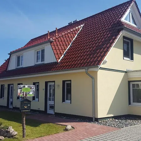 Ferienhaeuser Huehnergott Und Kranichnest, Sauna, Kamin Und Garten ブレーゲ