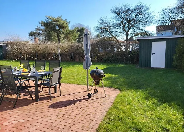 Dom wakacyjny Ferienhaeuser Huehnergott Und Kranichnest, Sauna, Kamin Und Garten