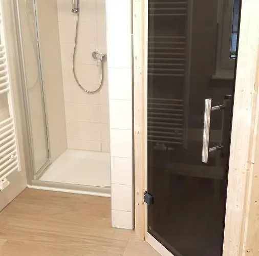 Ferienhaeuser Huehnergott Und Kranichnest, Sauna, Kamin Und Garten Dom wakacyjny *