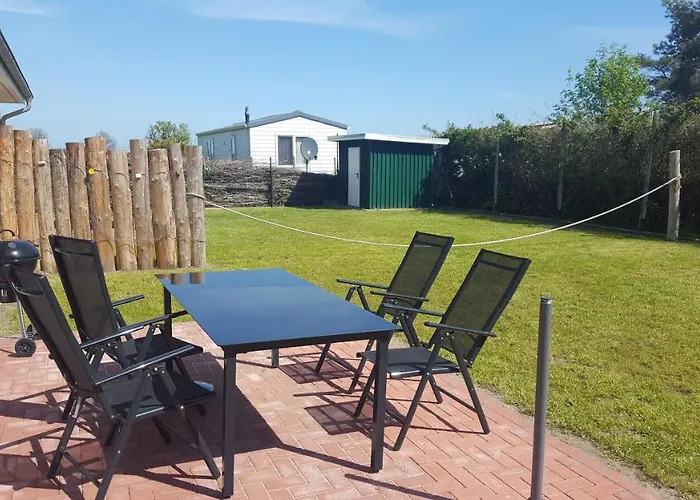 Dom wakacyjny Ferienhaeuser Huehnergott Und Kranichnest, Sauna, Kamin Und Garten